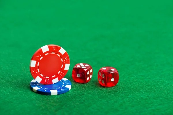 Auto Roulette interface on dugem slot showing wheel and betting board